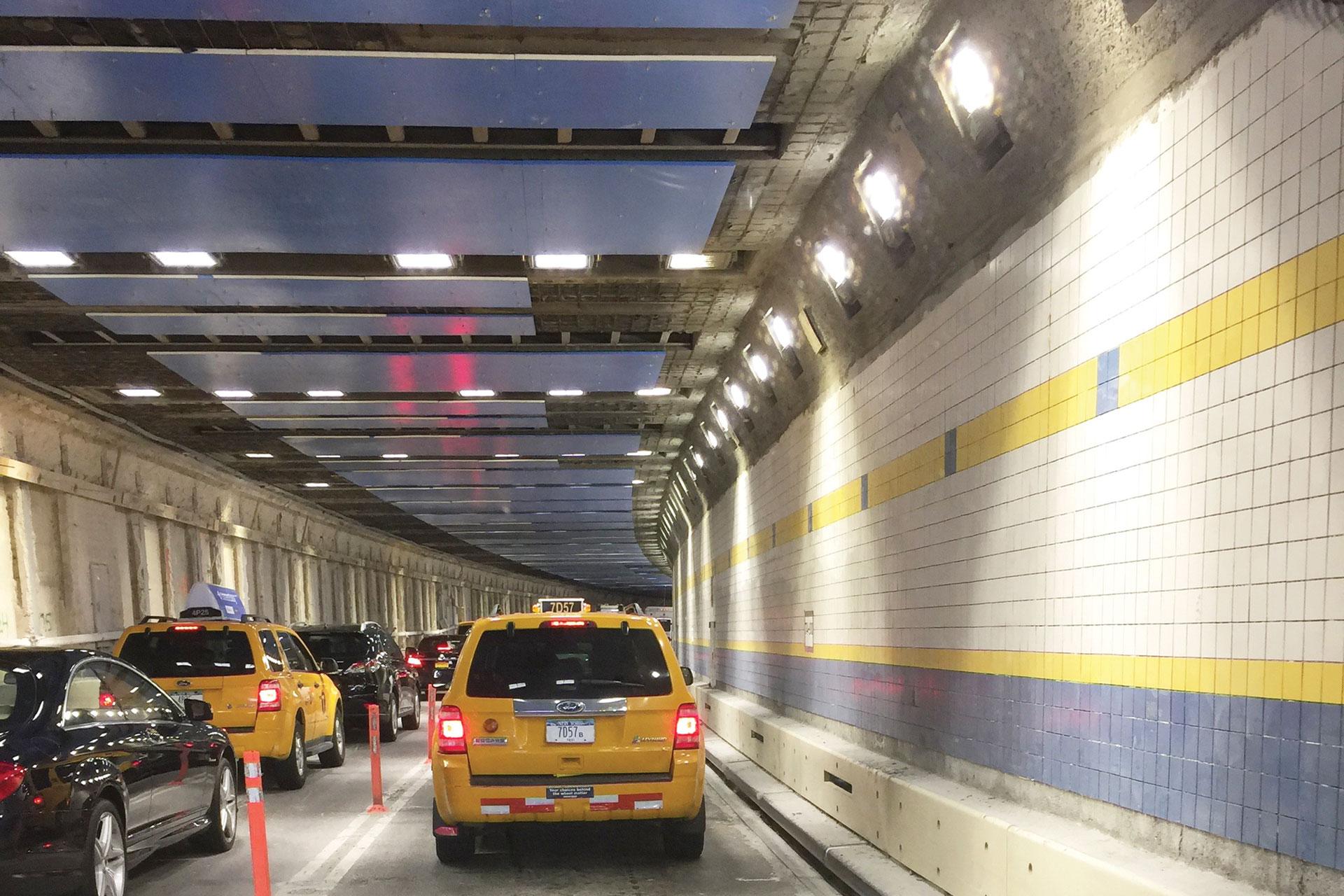Energy-efficient-tunnel-LED-luminaires-by-Schréder-guarantee-safety-in-Queens-MidTown-Tunnel
