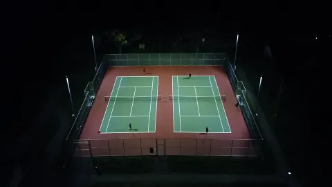 Schreder provides sports lighting solution for tennis courts in Laval Canada